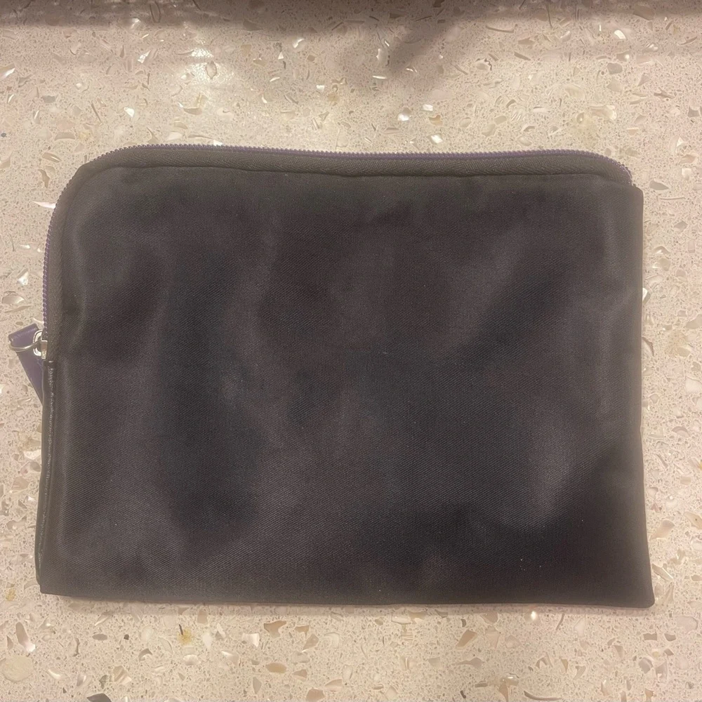 TUMI Zip Bag